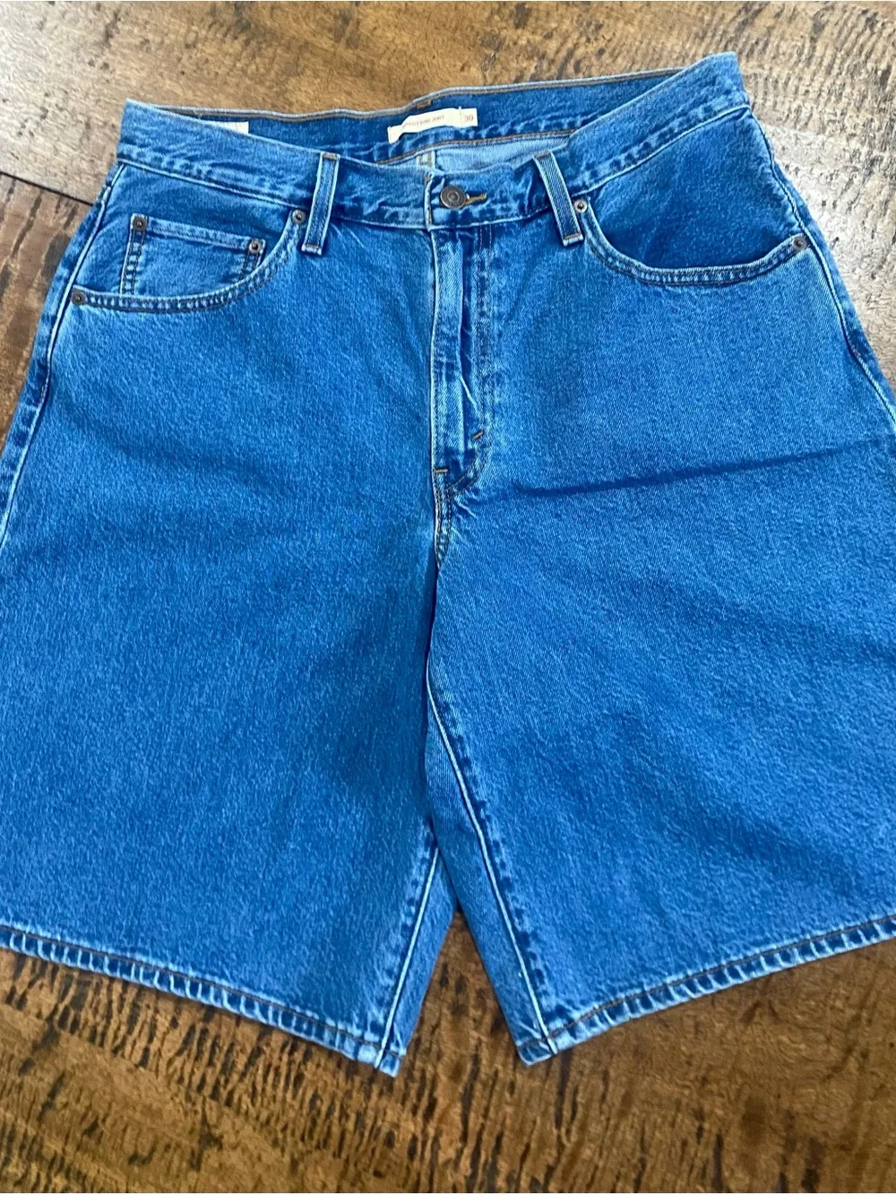 LEVI'S Women’s Baggy Dad Lightweight Jorts Size 30
